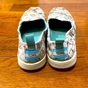 TOMS slip ons - Youth 3.5 - sloths - good condition